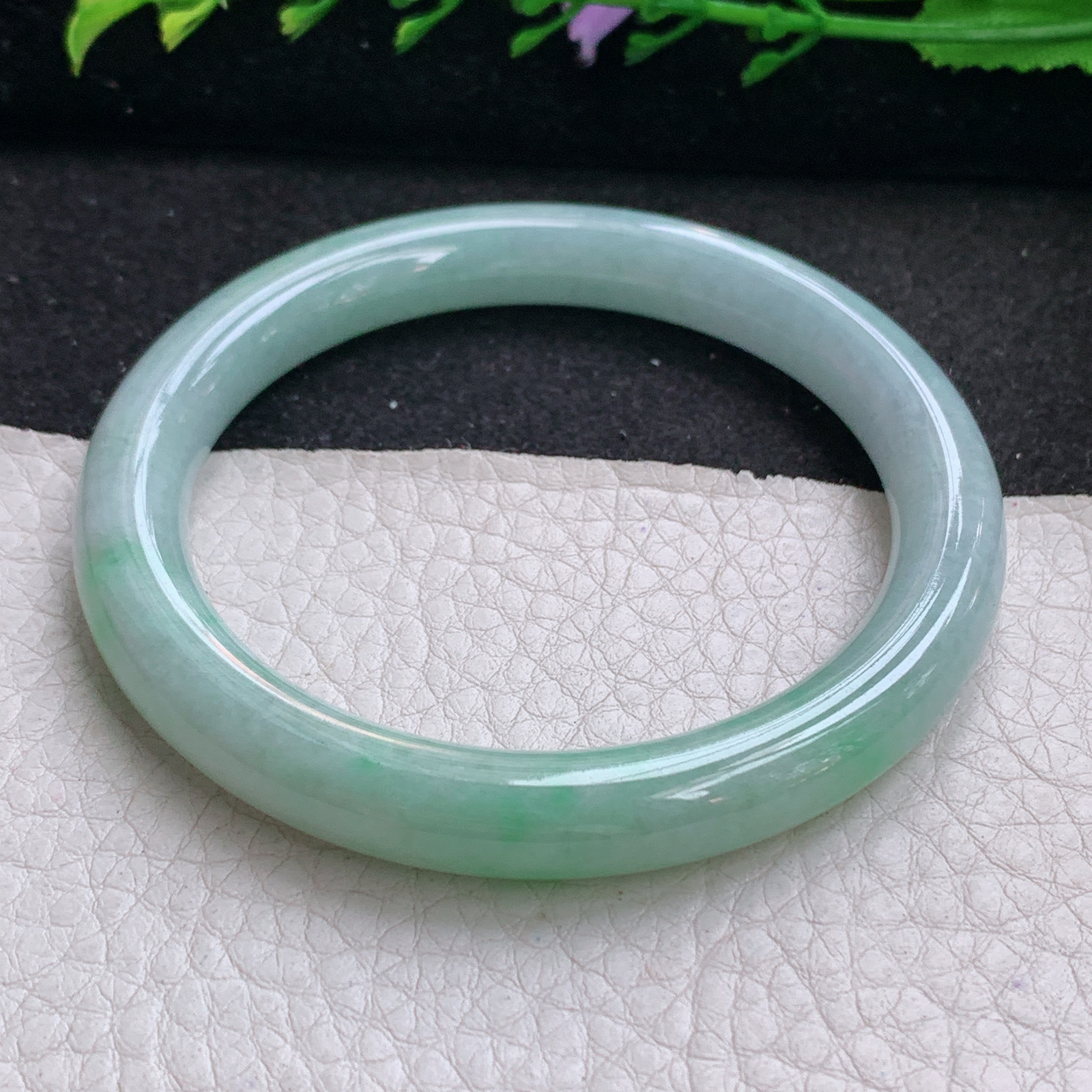 n实拍55*8.5美人镯 天然缅甸翡翠A货手镯项链清新圆条正圈玉手环