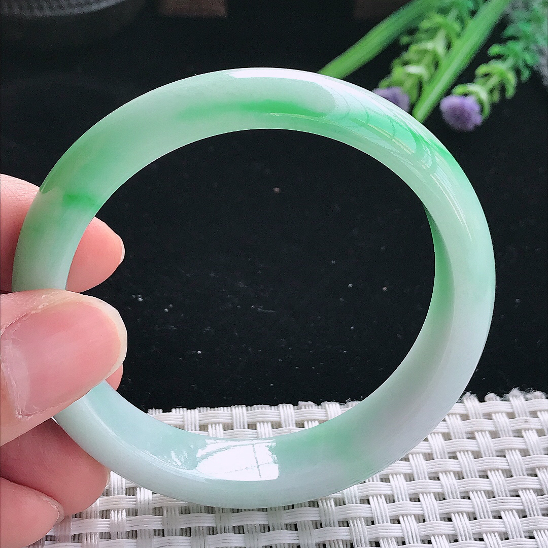 实拍天然翡翠55.5/12.9/7.8老坑精美飘阳绿手镯翡翠玉镯手环