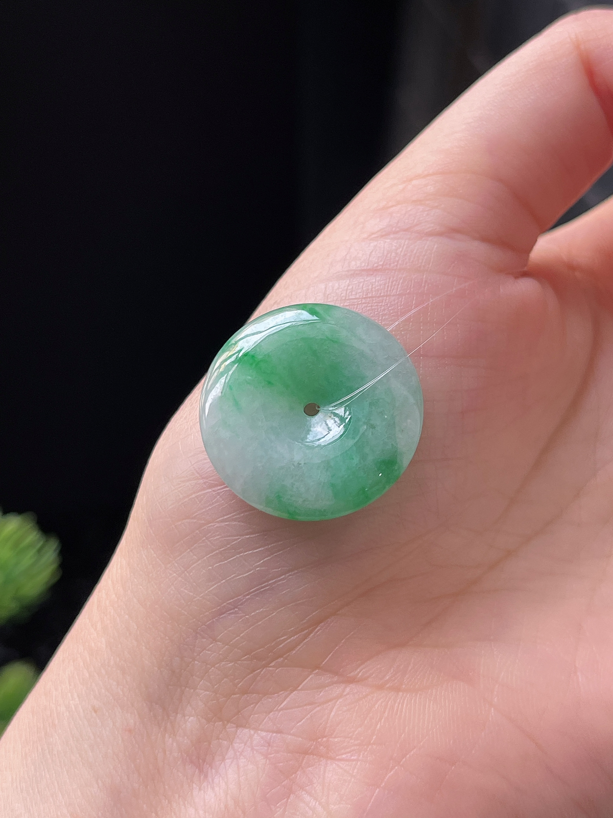 翡翠糯化种飘绿平安扣