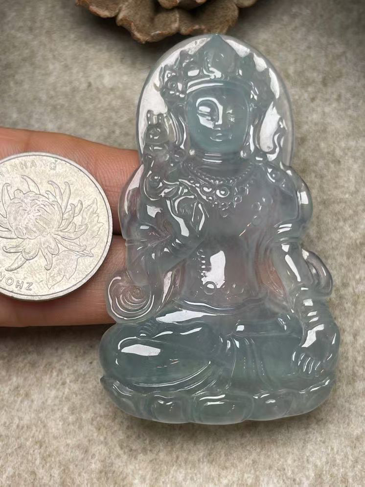 冰种飘绿【度母菩萨】吊坠，种水好，玉质细腻 ，卖相好‘