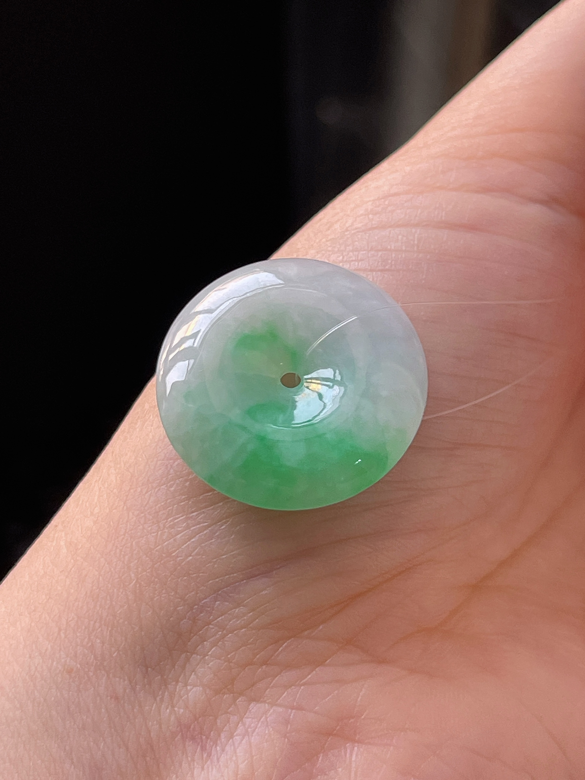 翡翠糯化种飘绿平安扣