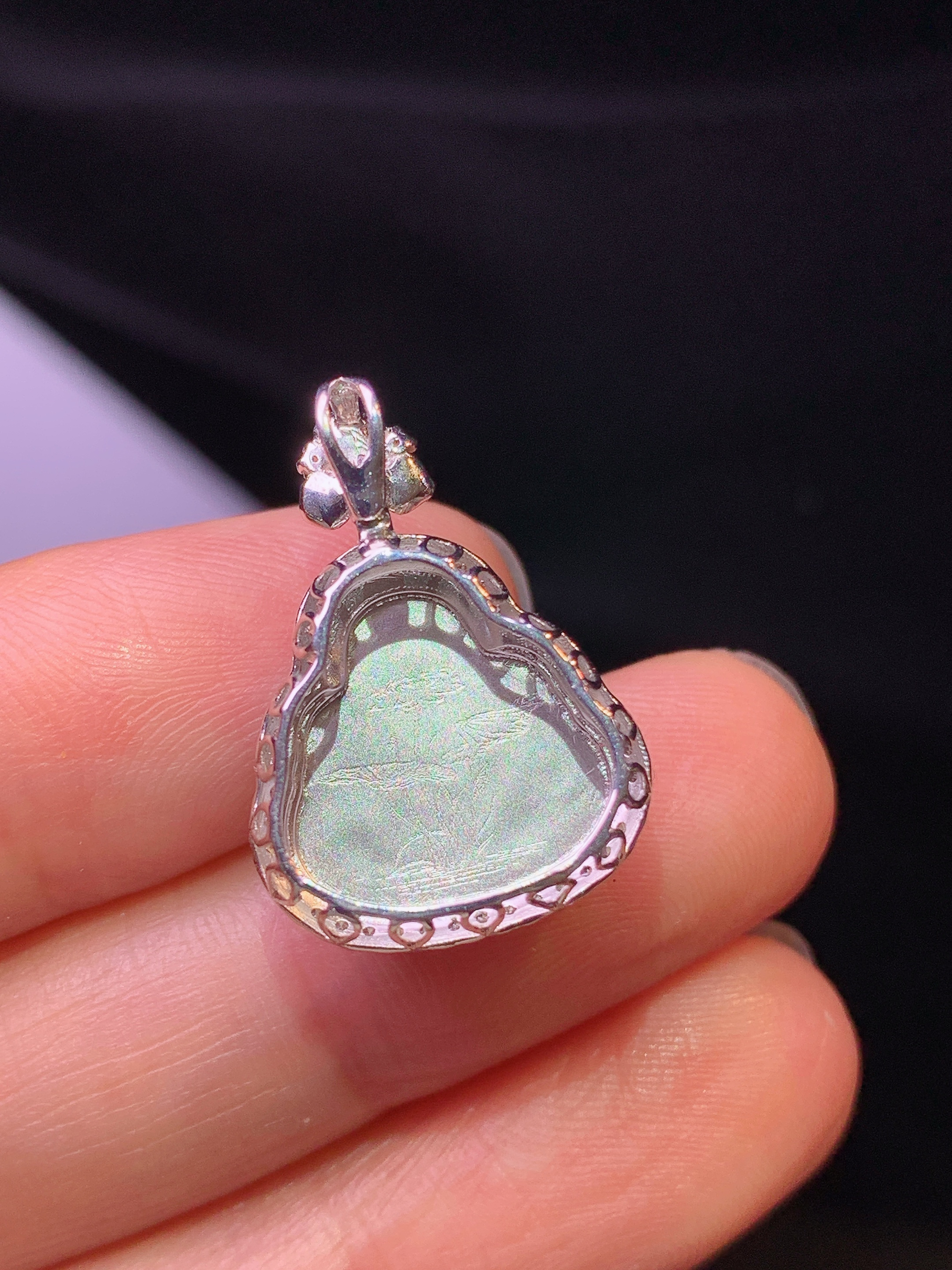 18k金钻镶嵌黄翡佛系公吊坠 玉质细腻 色泽艳丽清新 水润亮眼 整体尺寸22*15.5*10.2z2