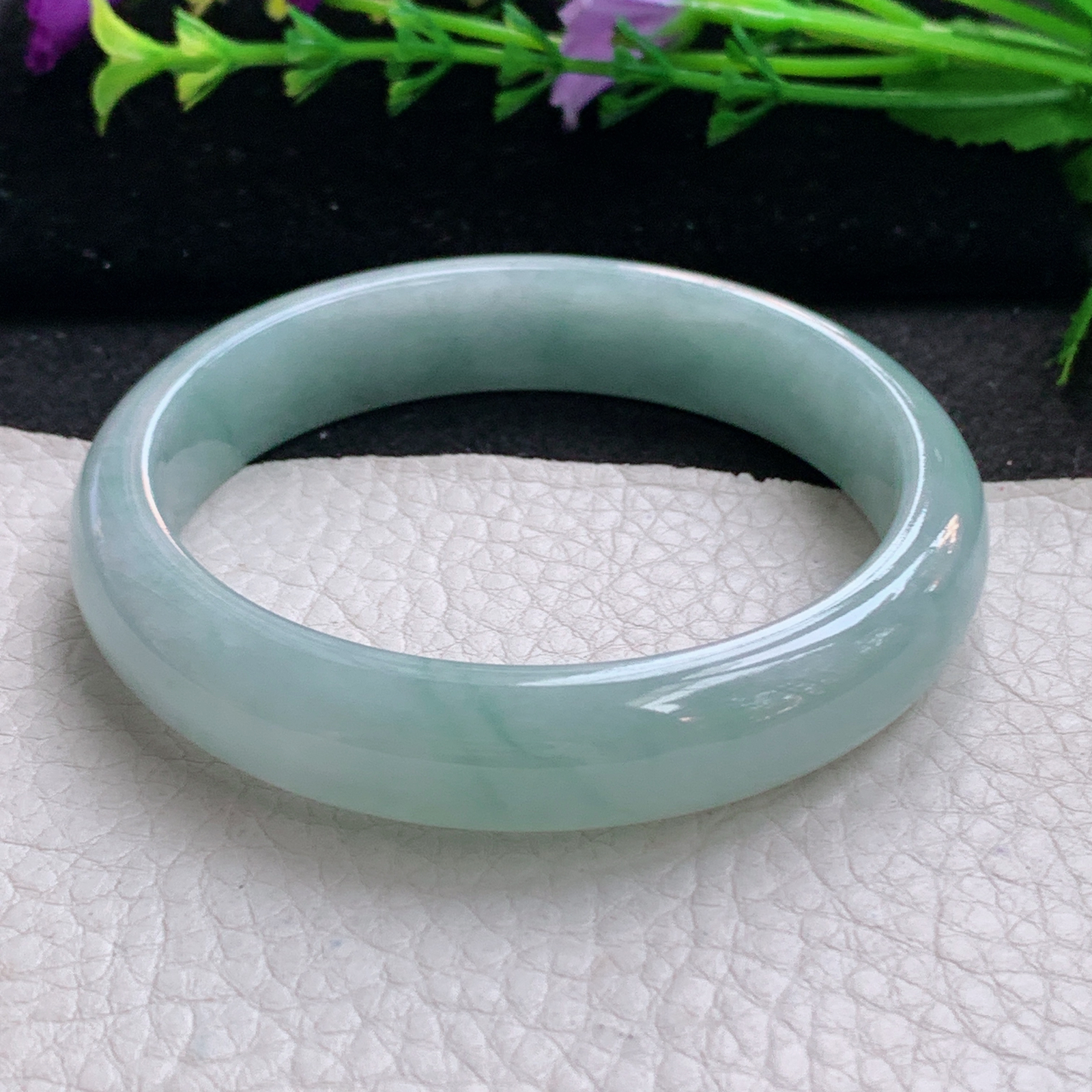 js实拍59*12.8*7.2平安镯 天然缅甸翡翠A货手镯淡蓝底正圈玉手环