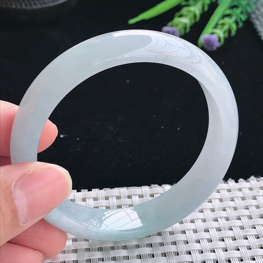 实拍天然翡翠56.8/13.2/7.6老坑冰胶水灵天空蓝手镯翡翠玉镯手环