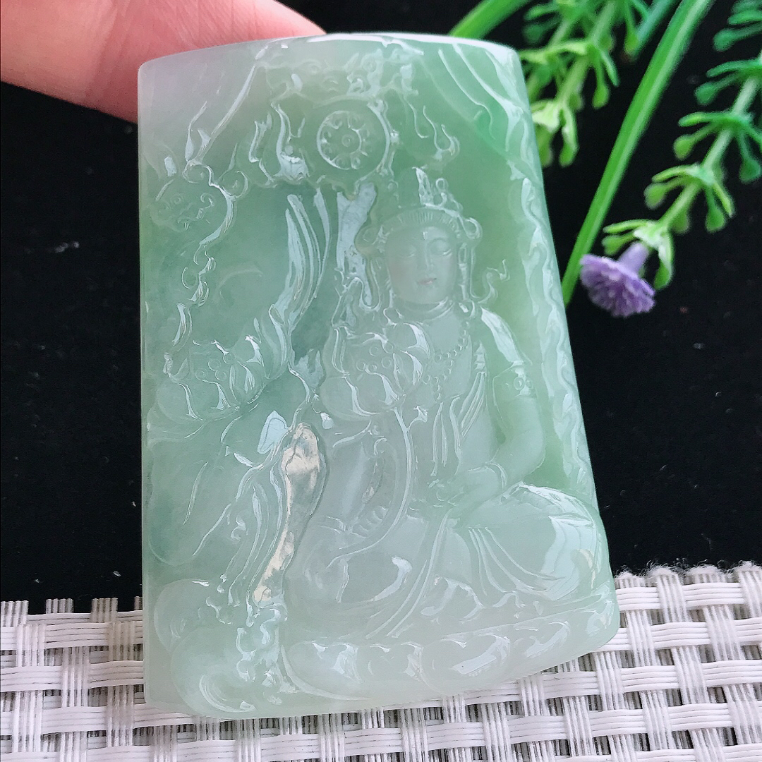 实拍A货翡翠66/48/5.3老坑冰胶水灵冰晴绿持莲观音吊坠翡翠大势至菩萨
