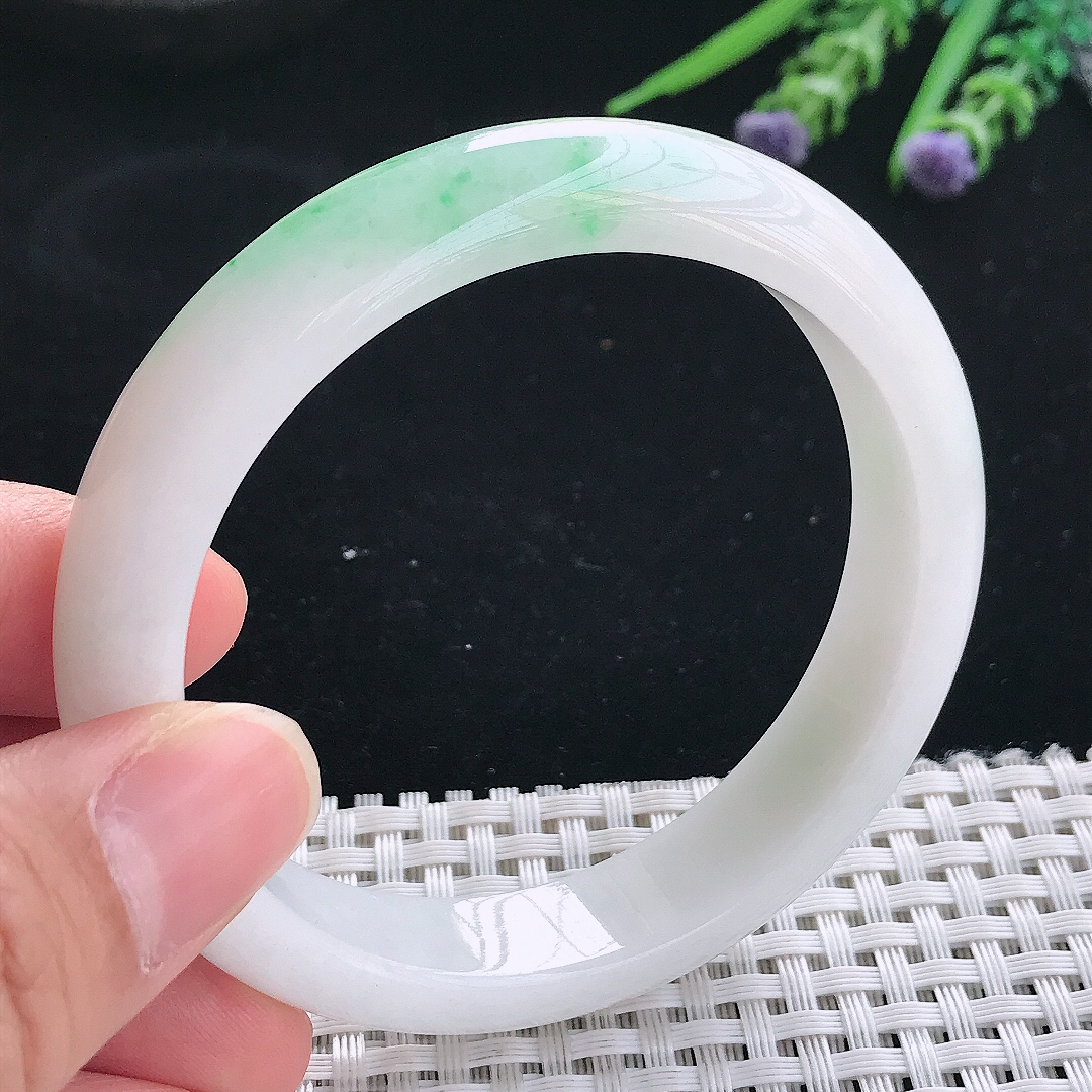 实拍天然翡翠57.5/12.8/8.2老坑精美飘阳绿手镯翡翠玉镯手环