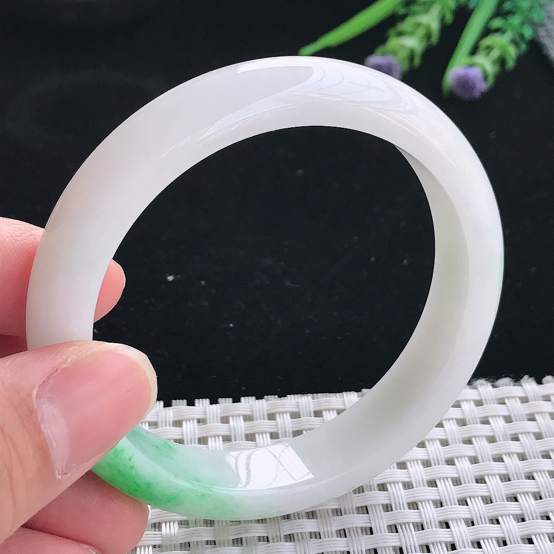 实拍天然翡翠57.5/12.8/8.2老坑精美飘阳绿手镯翡翠玉镯手环