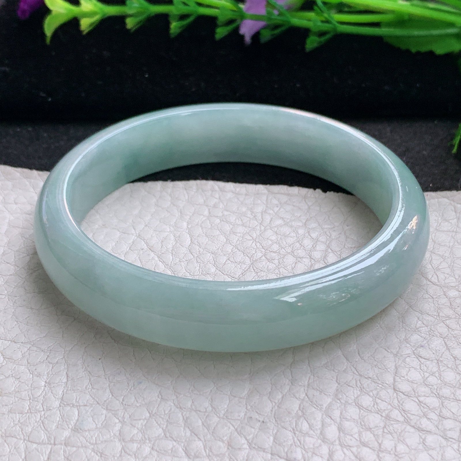 js实拍59*12.8*7.2平安镯 天然缅甸翡翠A货手镯淡蓝底正圈玉手环