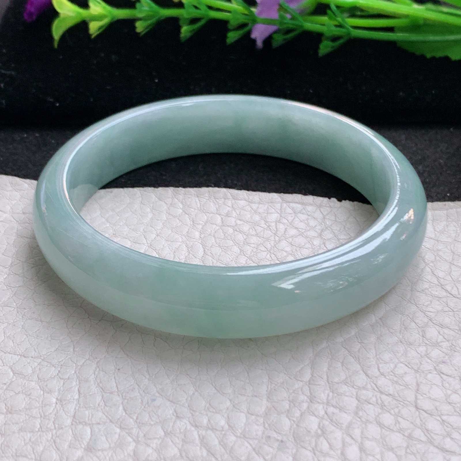 js实拍59*12.8*7.2平安镯 天然缅甸翡翠A货手镯淡蓝底正圈玉手环