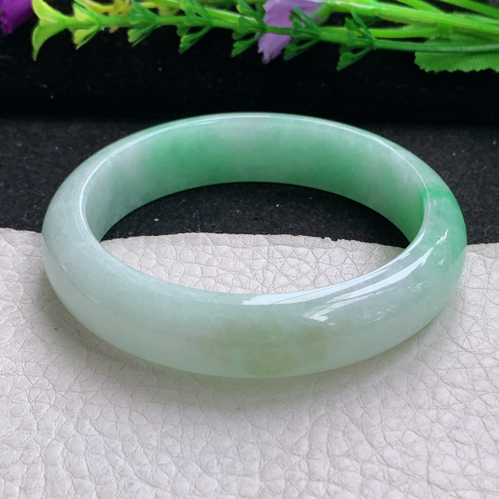yh清新56*13.8*7.5平安镯 天然缅甸翡翠A货手镯水润飘绿宽边正圈玉手环