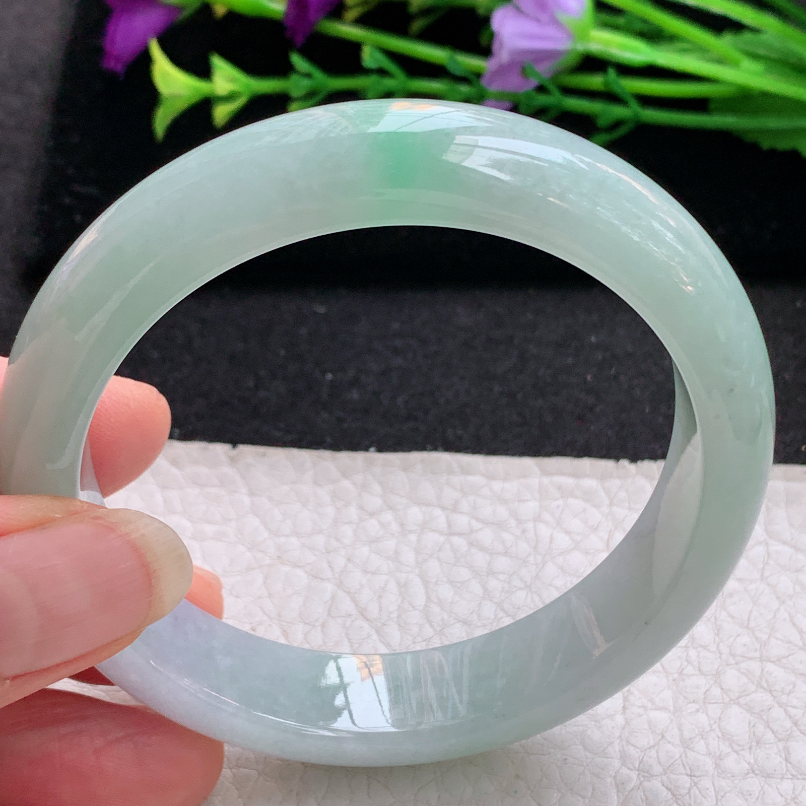 js实拍58*13.3*8.2平安镯 天然缅甸翡翠A货手镯清爽飘绿正圈玉手环