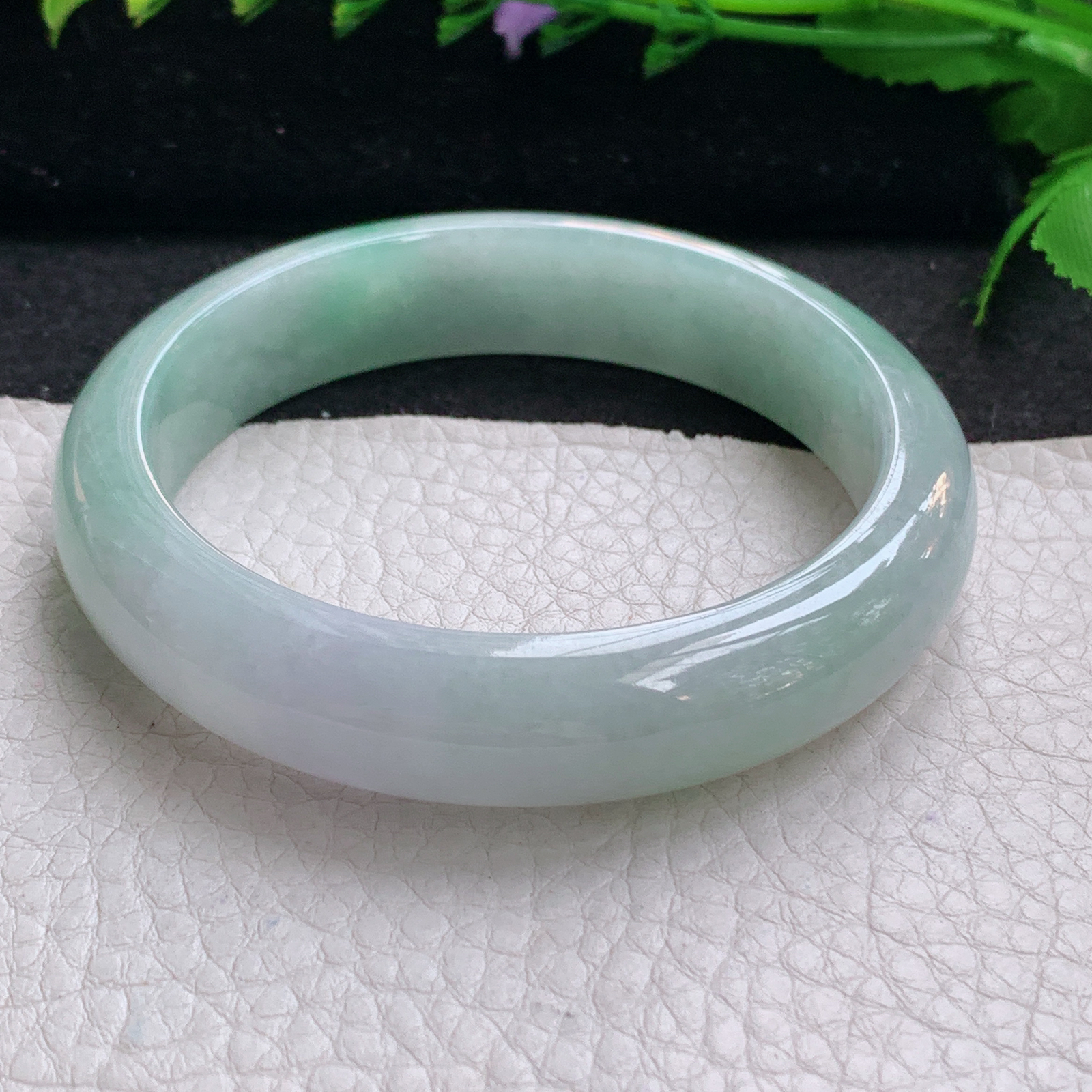 js实拍58*13.3*8.2平安镯 天然缅甸翡翠A货手镯清爽飘绿正圈玉手环