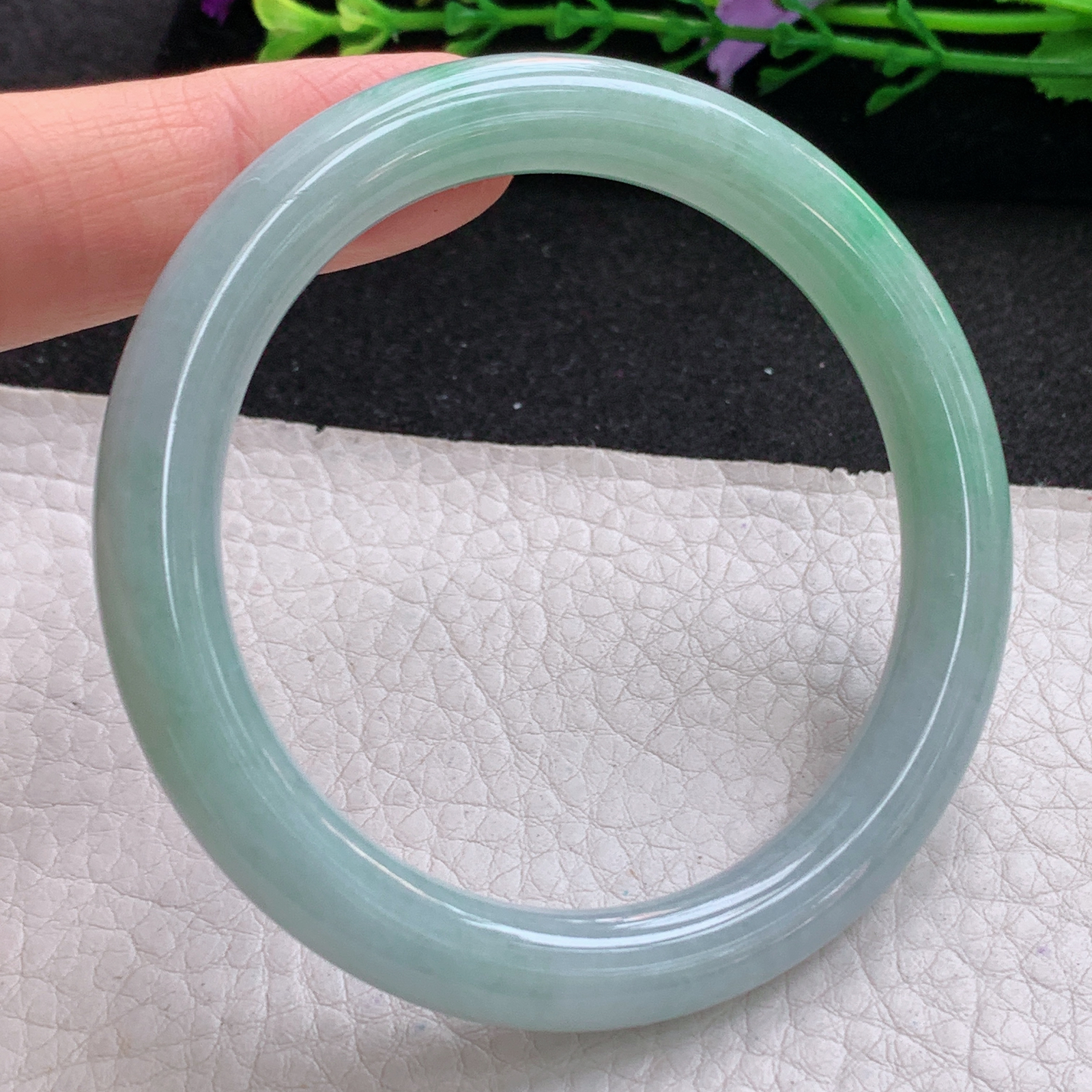 n实拍55*8.5美人镯 天然缅甸翡翠A货手镯项链清新圆条正圈玉手环