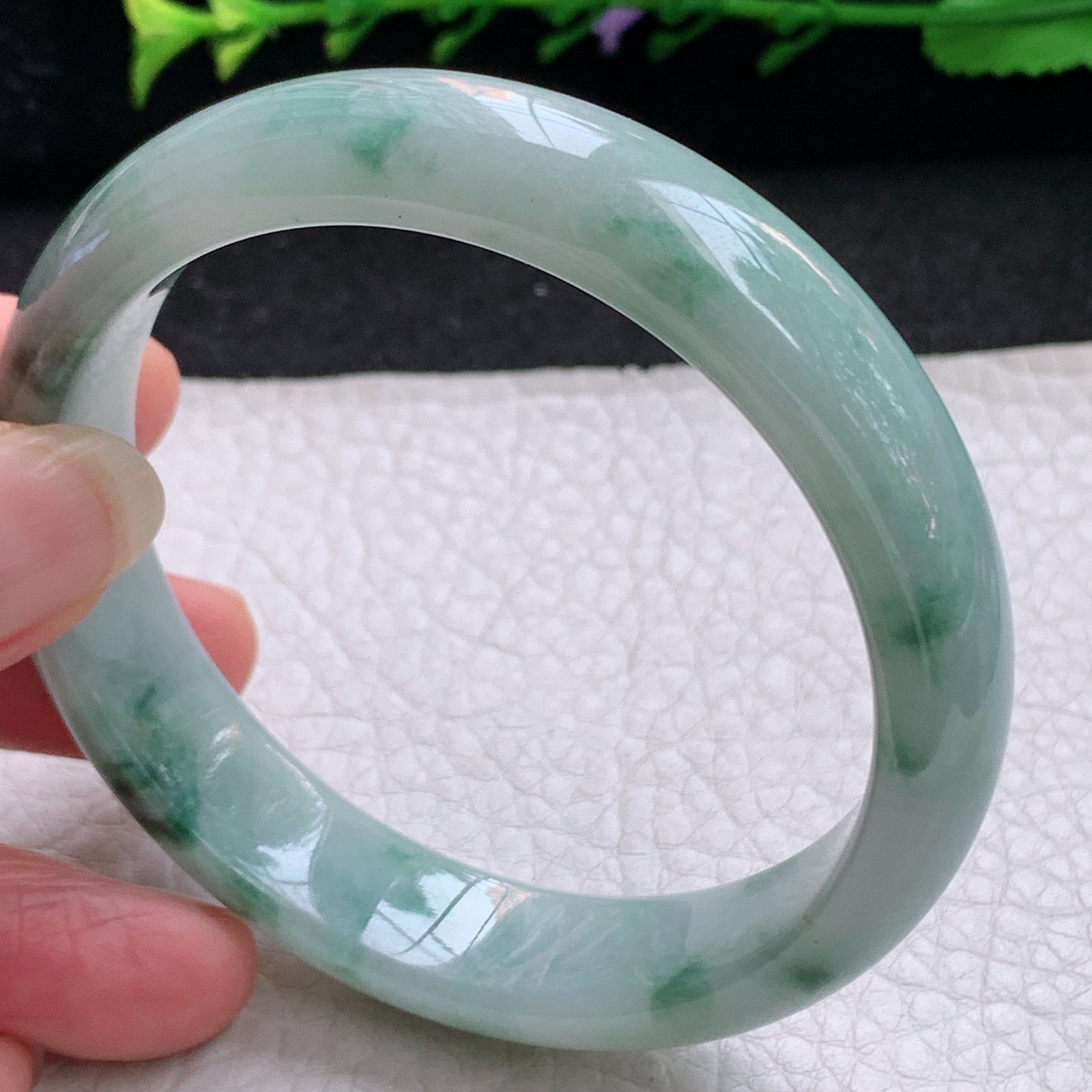 nr实拍57*13.6*7.3平安镯 天然缅甸翡翠A货手镯水润飘花宽边正圈玉手环