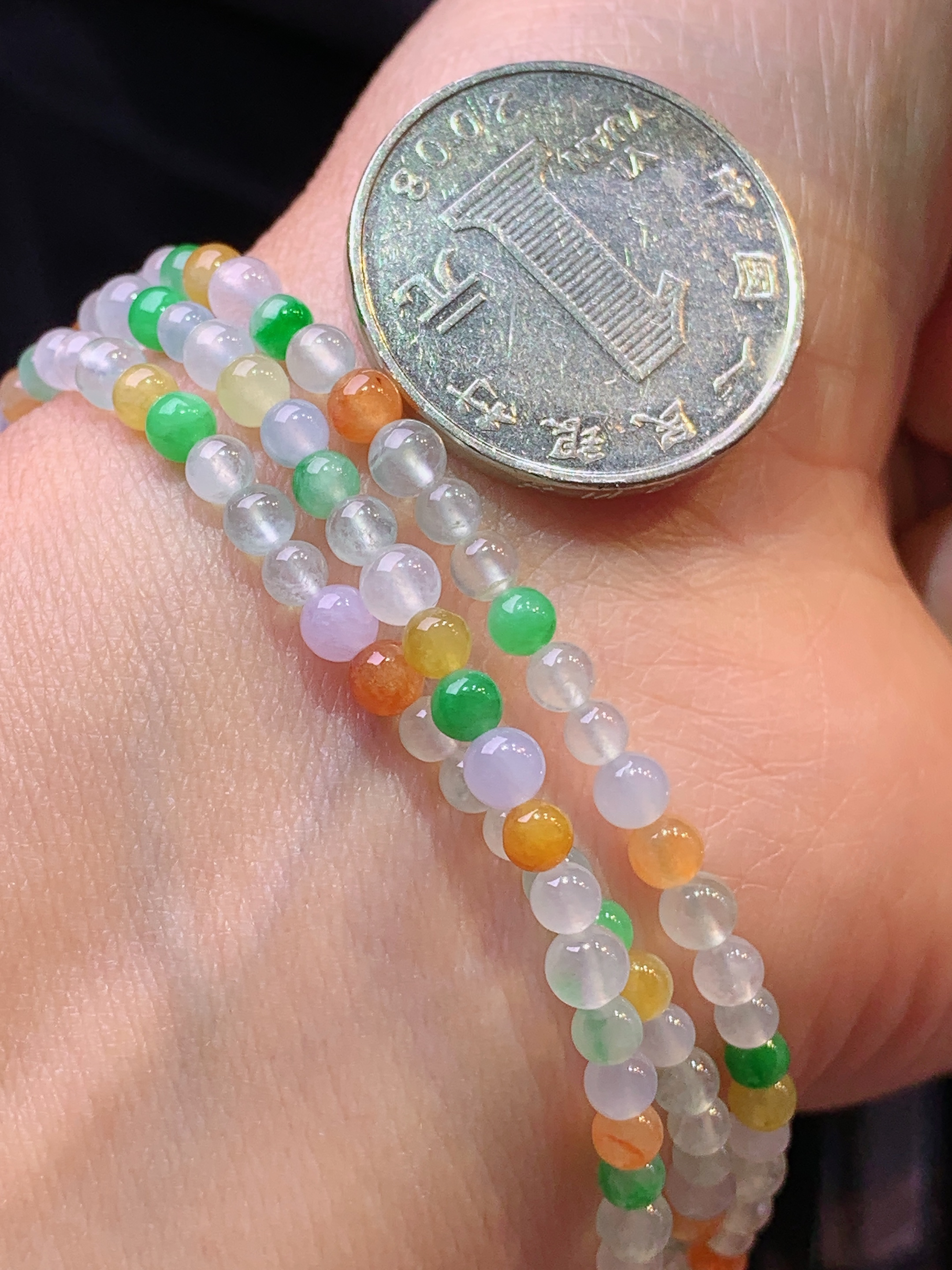 多彩圆珠项链 玉质细腻 色泽艳丽清新 水润亮眼 整体尺寸4*z1