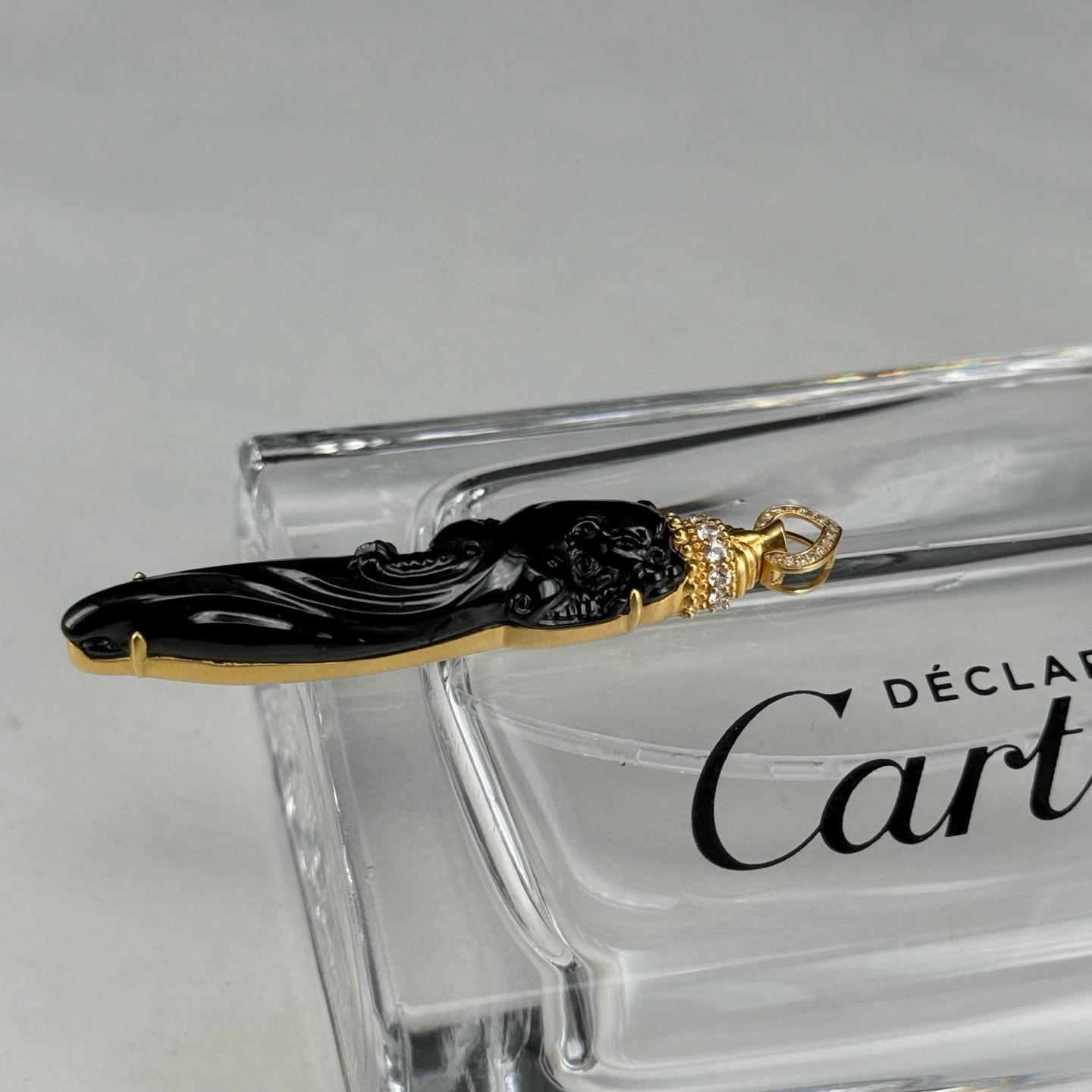 精品18k墨翠小龙柱 种好色正 黑度极好 打灯通透 油性十足 尺寸51.5