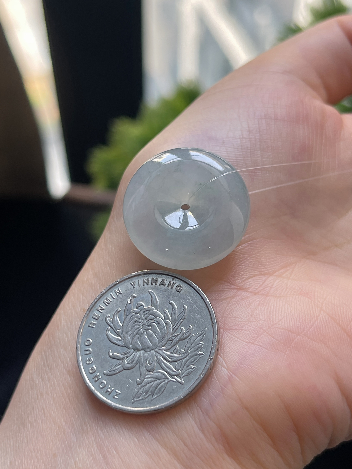 翡翠冰糯种白色平安扣