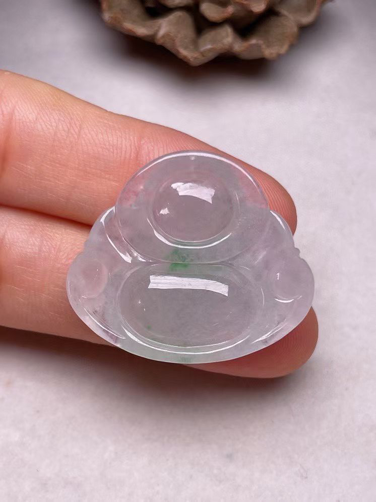 冰种飘绿【佛公】吊坠，种水好，玉质细腻 ，卖相好