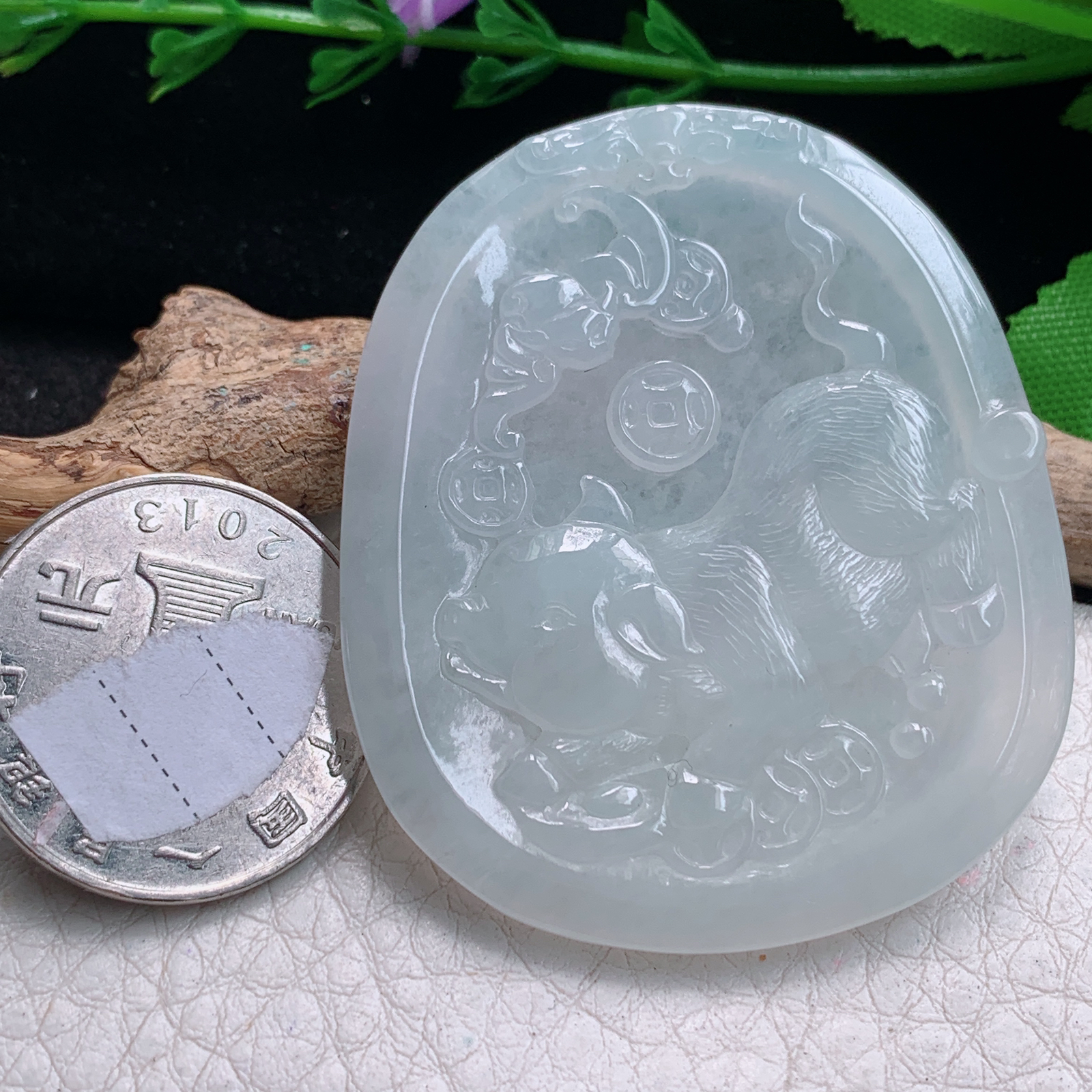 py实拍50.8*43*4.8缅甸翡翠精雕冰纯招财猪 生肖猪玉项坠 玉挂件