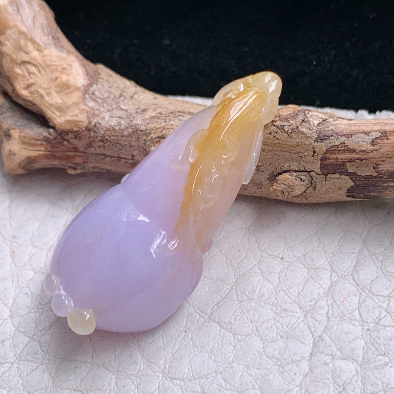 lz实拍36*17*9.8特色缅甸天然翡翠a货精雕双彩葫芦 玉葫芦玉吊坠 玉挂件