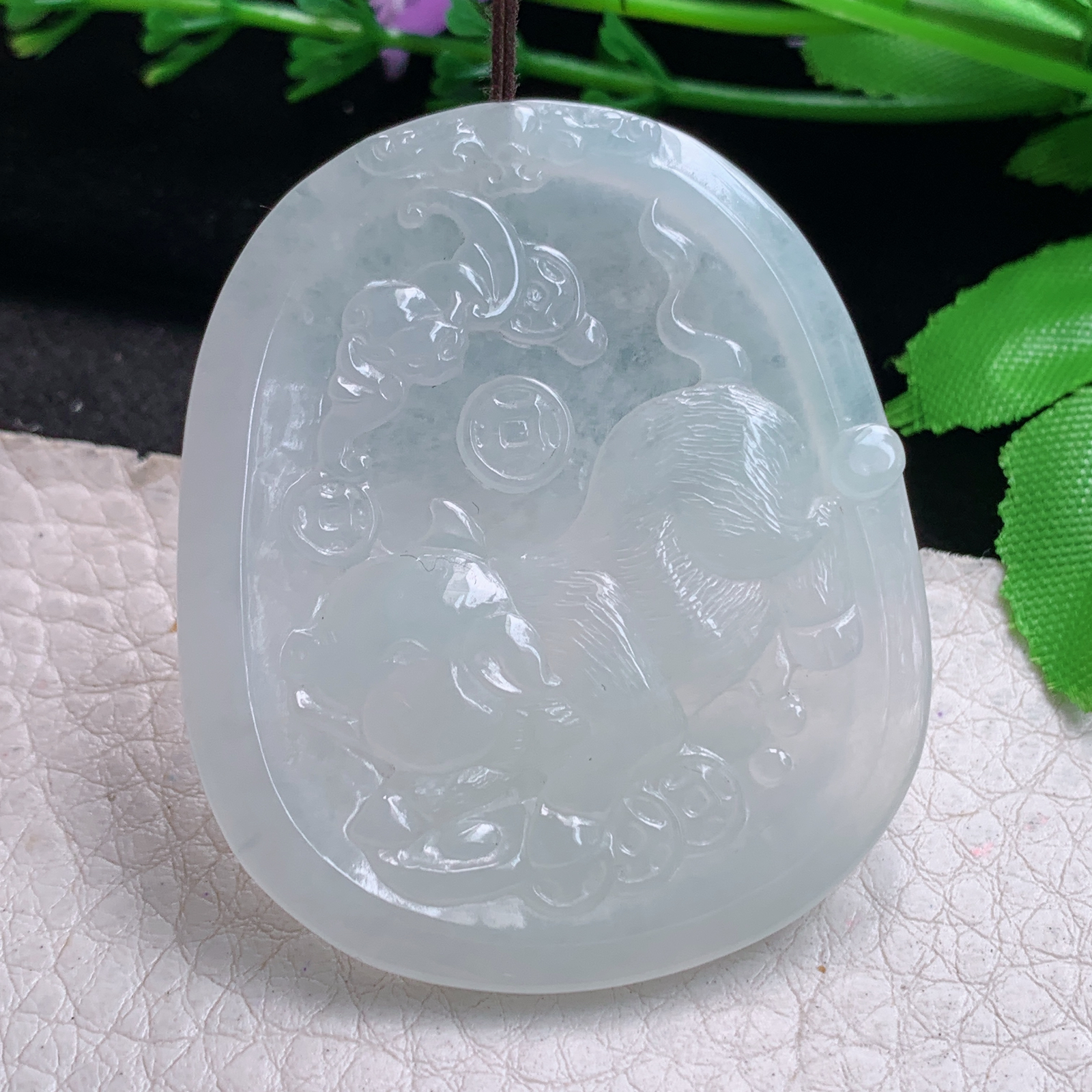 py实拍50.8*43*4.8缅甸翡翠精雕冰纯招财猪 生肖猪玉项坠 玉挂件