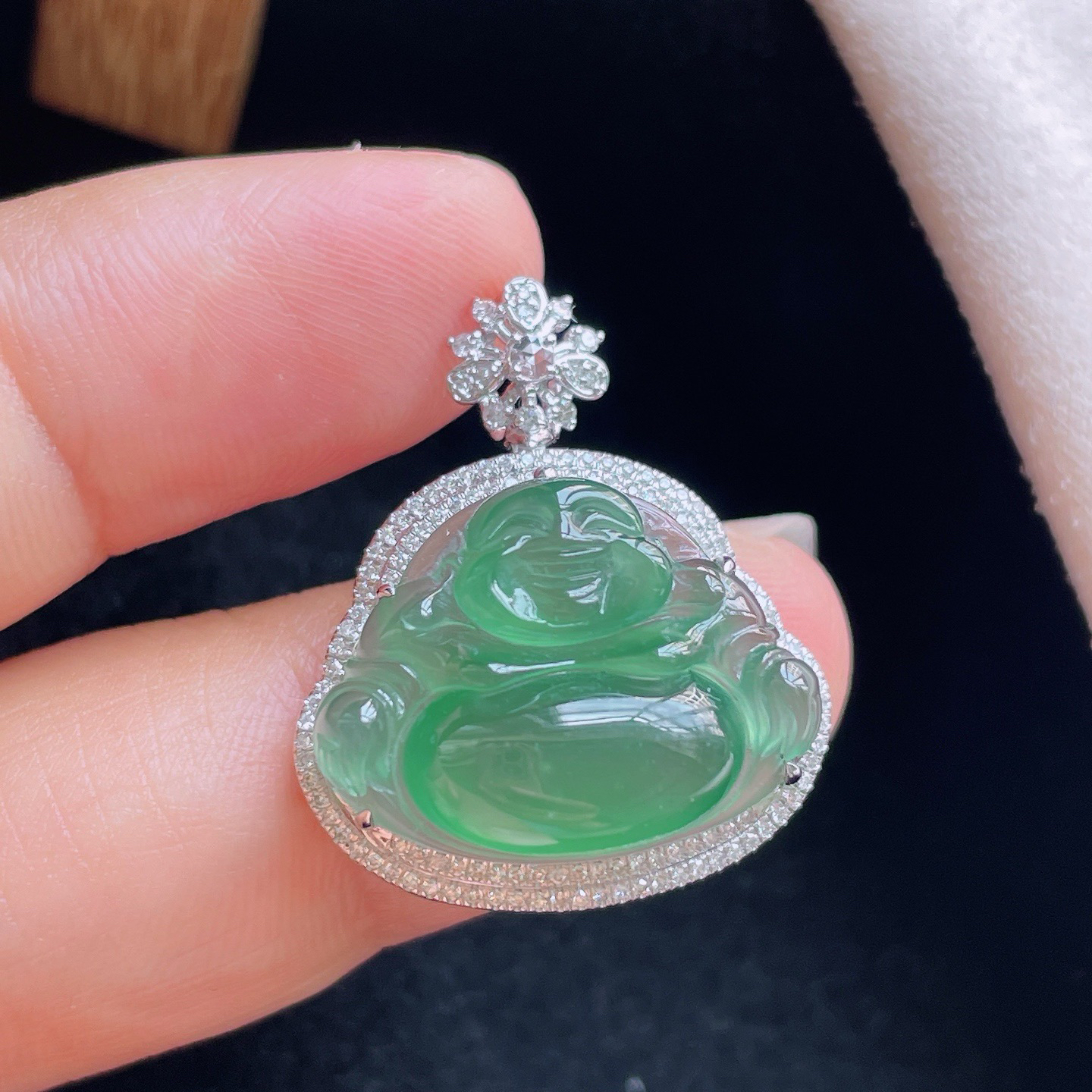 18K 冰种晴水·佛公

整26.3-22.1-10.3
裸15-20.2-5.6