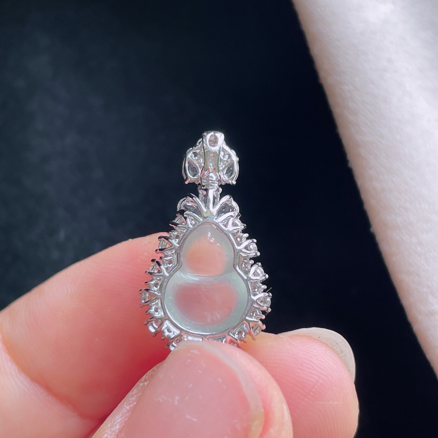 18K 冰种·葫芦

整21.9-12.6-8.7
裸11.4-9.4-3.3