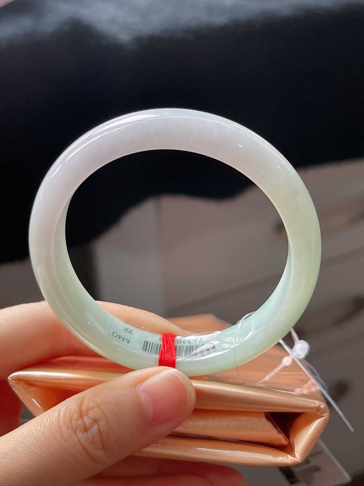 正圈53.4圈口，翡翠糯化种蓝色手镯