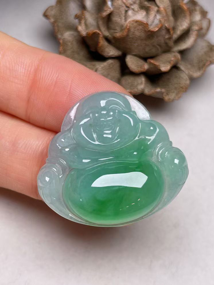 冰种俏色【佛公】吊坠，种水好，玉质细腻 ，卖相好.