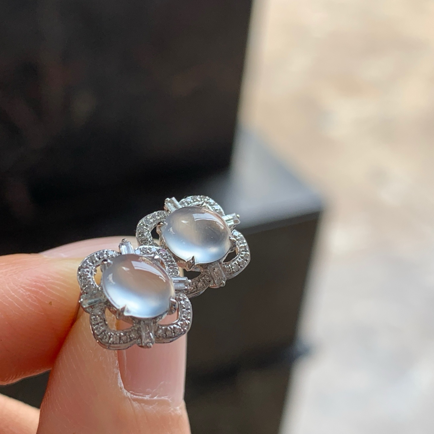 金钻镶嵌冰种耳钉^_^水润