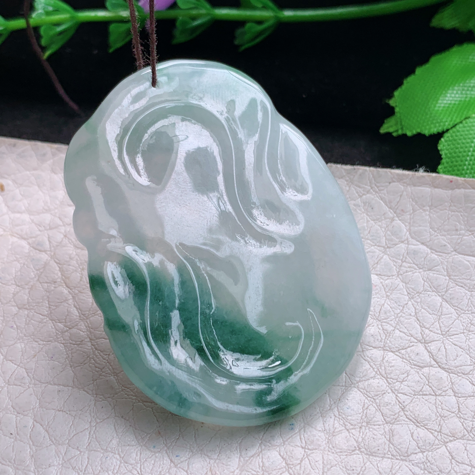 py实拍48.8*36.5*5.8缅甸翡翠精雕冰飘花腰缠万贯 生肖蛇玉项坠 玉挂件