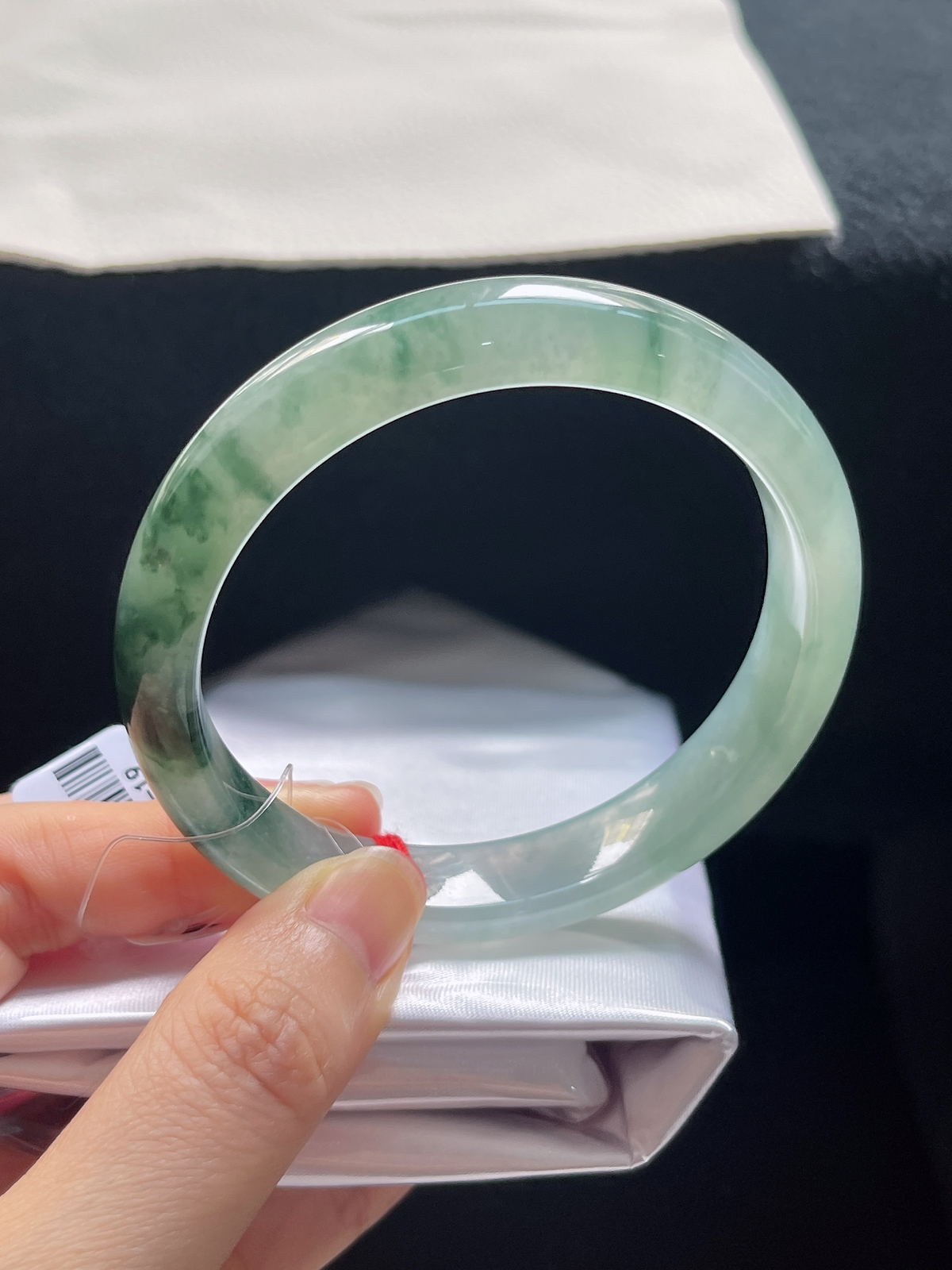 正圈57.6圈口，翡翠冰糯种绿色手镯