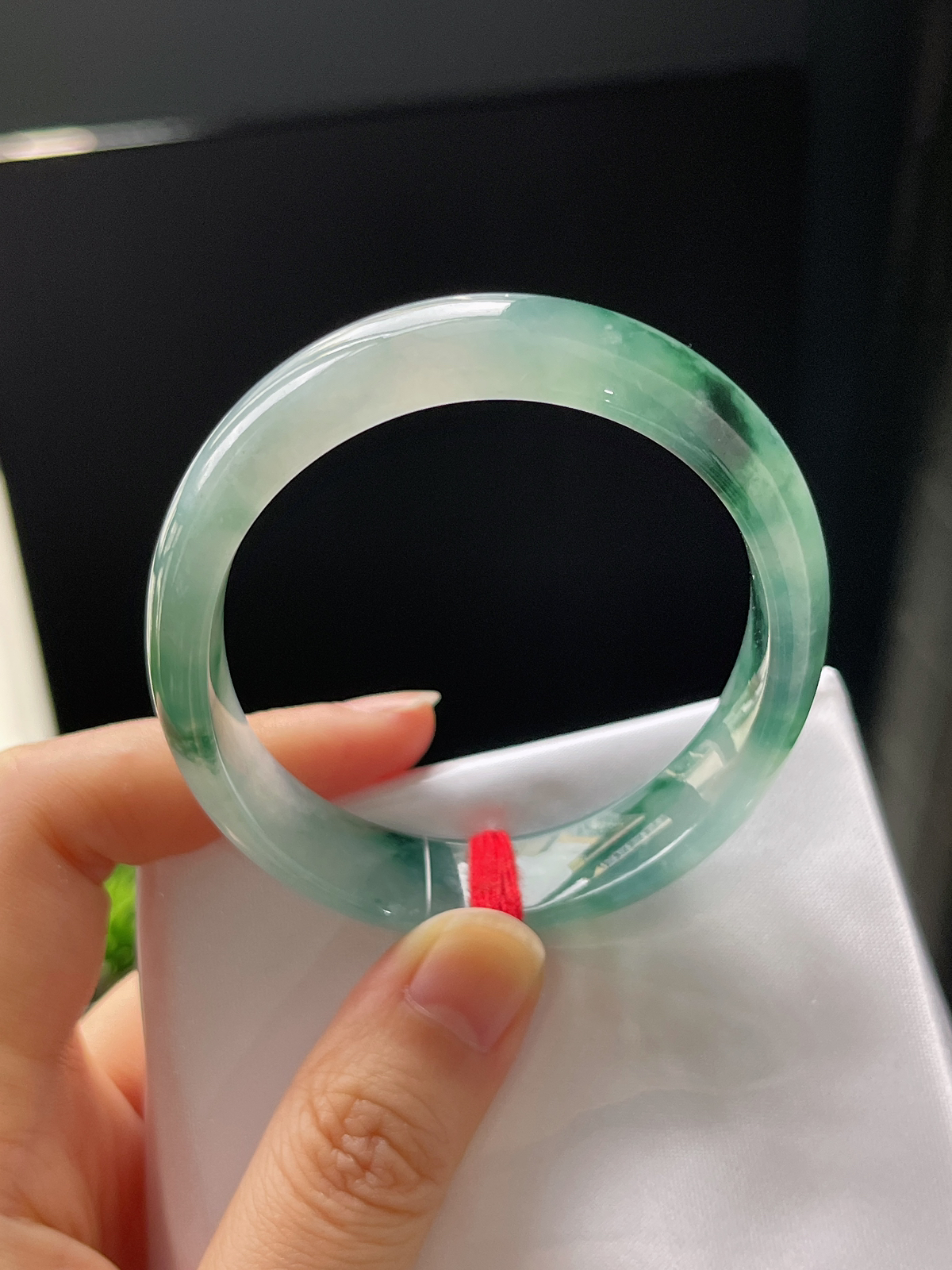 贵妃镯55圈口，翡翠冰种糯种飘绿手镯