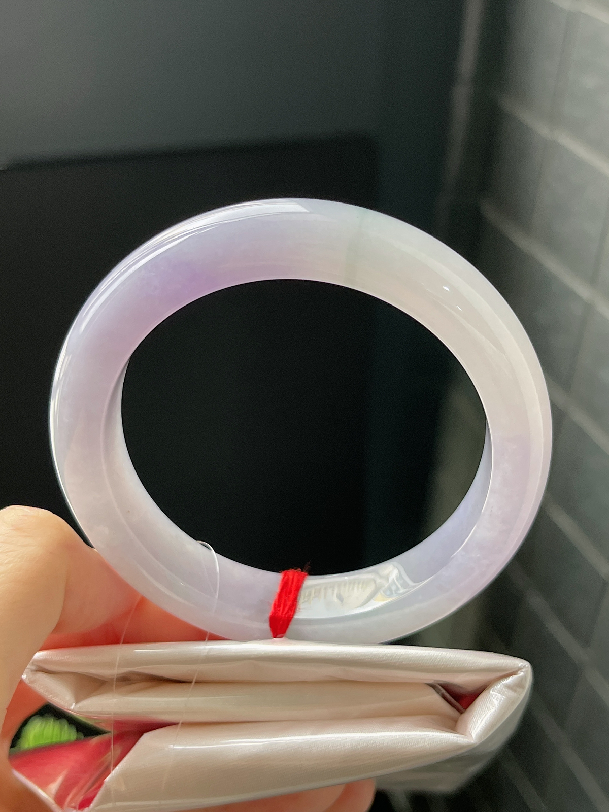 正圈54.7圈口，翡翠冰糯种春带彩手镯