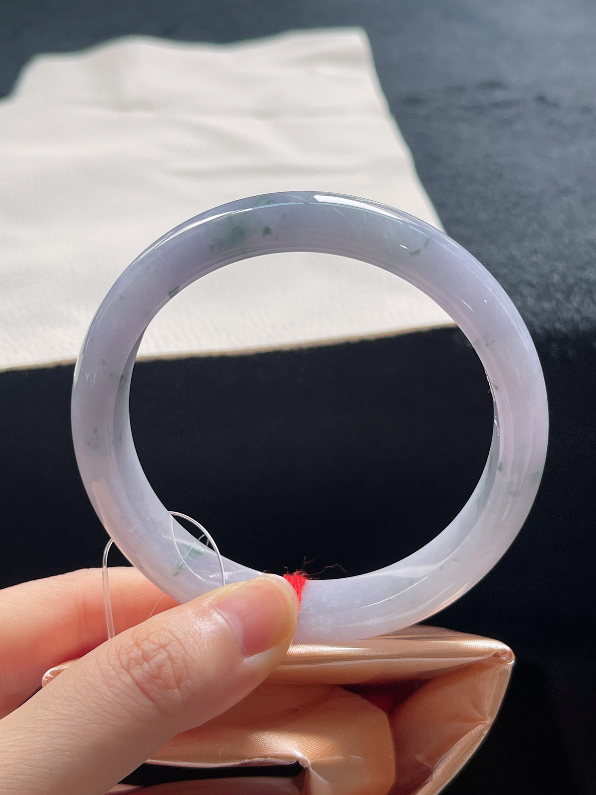 正圈60圈口，翡翠淡紫底飘花手镯