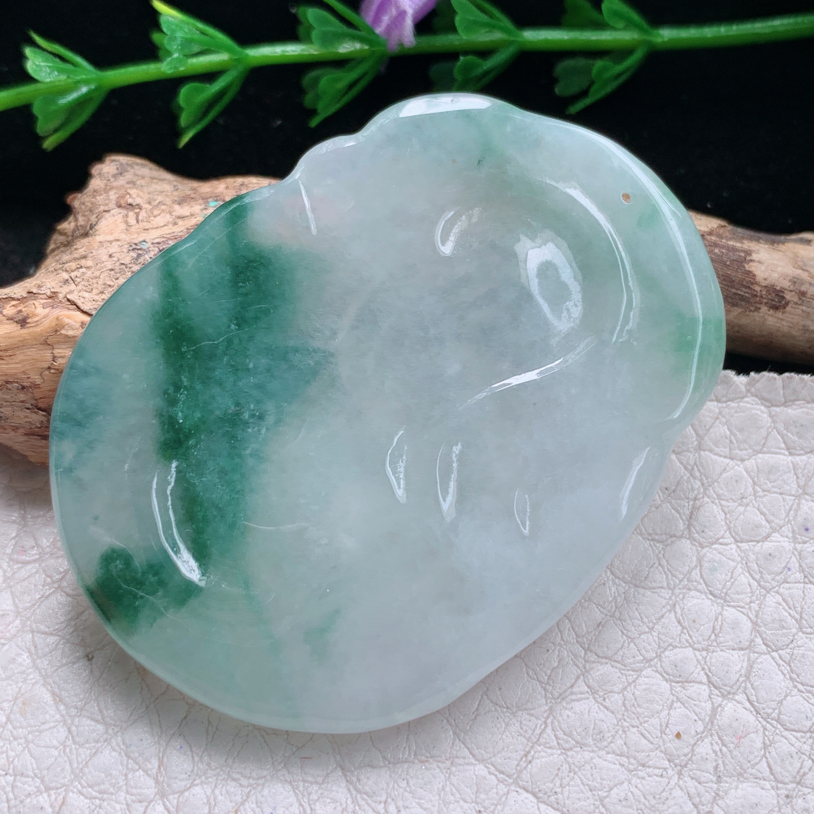 py实拍48.8*36.5*5.8缅甸翡翠精雕冰飘花腰缠万贯 生肖蛇玉项坠 玉挂件