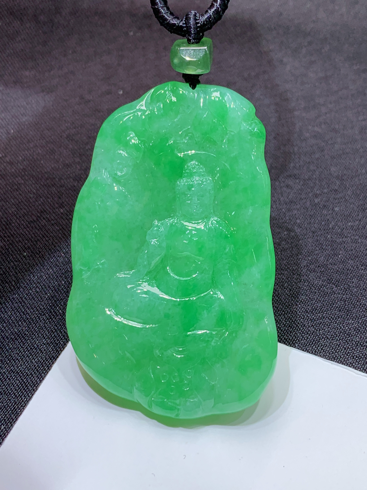 翠绿大日如来，冰润色阳，厚装种老，种水足，Zha 尺寸54.5*35.5*5.6