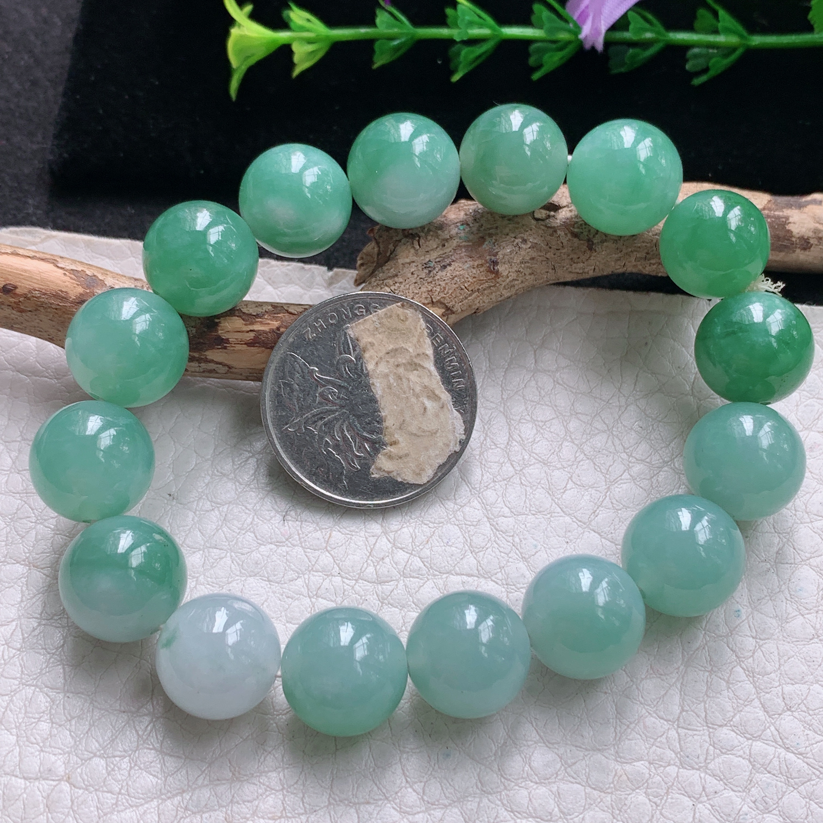 lz实拍 缅甸翡翠精雕冰润满绿饱满13.2mn圆珠玉手链 玉手串