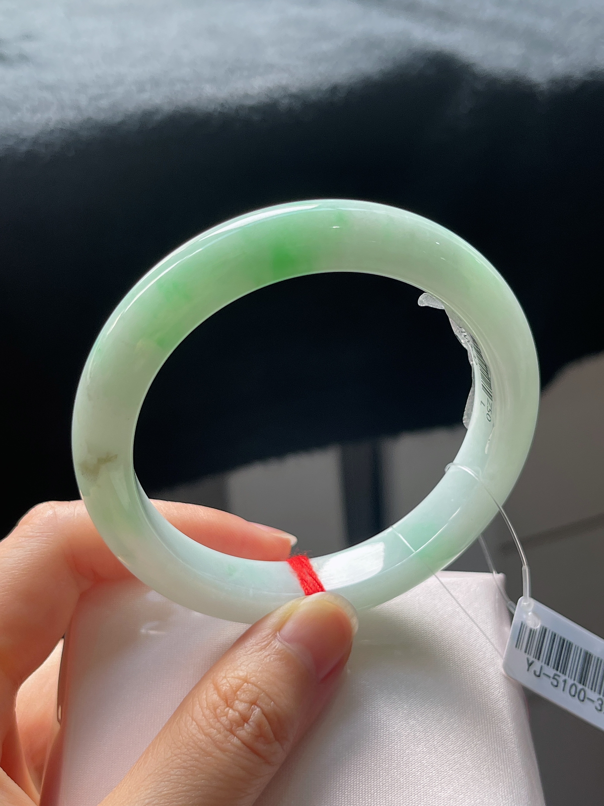 正圈56圈口，翡翠糯化种飘花手镯