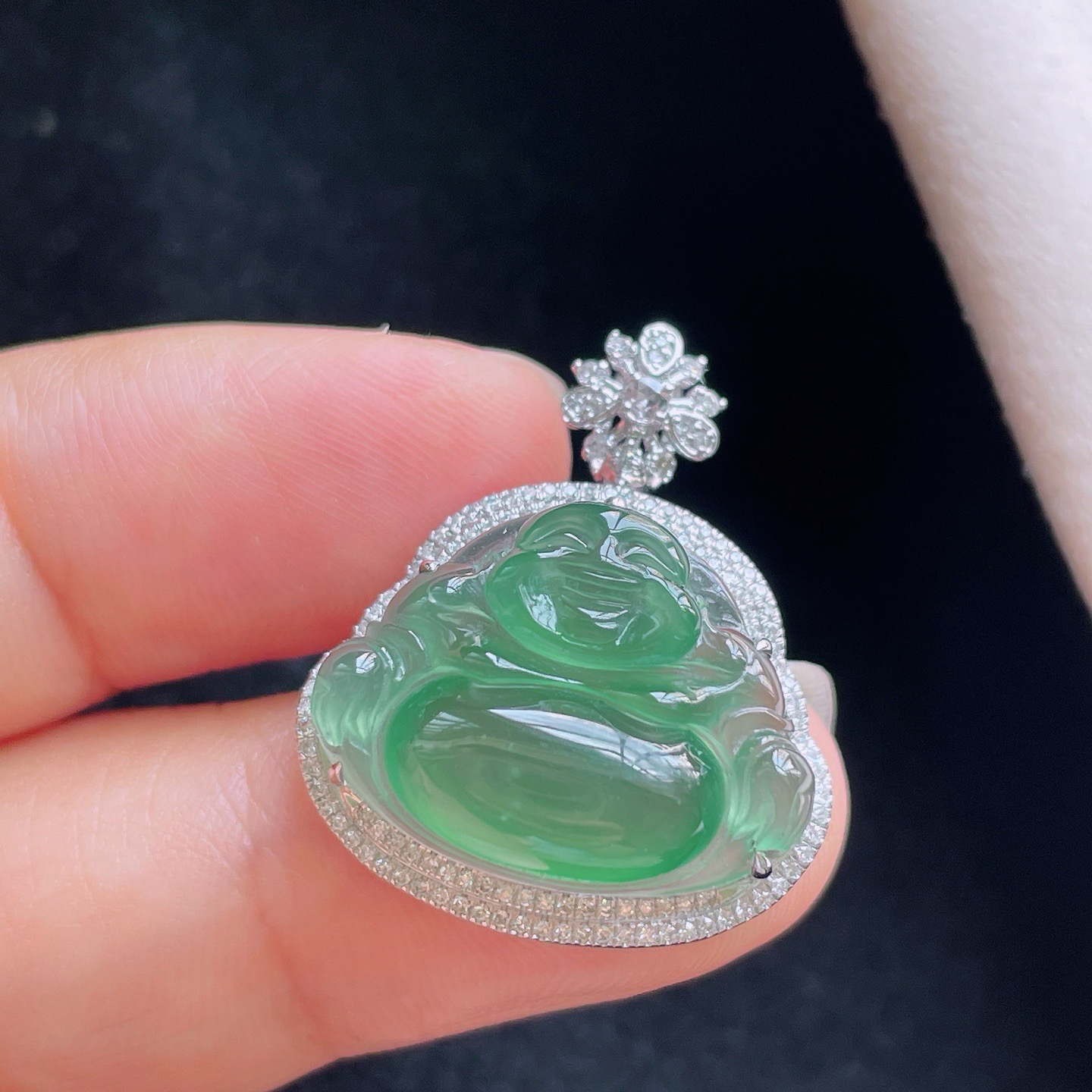 18K 冰种晴水·佛公

整26.3-22.1-10.3
裸15-20.2-5.6