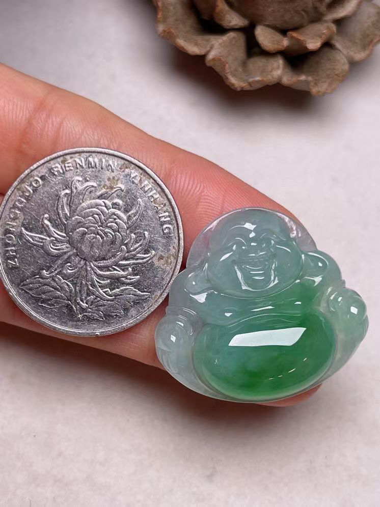 冰种俏色【佛公】吊坠，种水好，玉质细腻 ，卖相好.