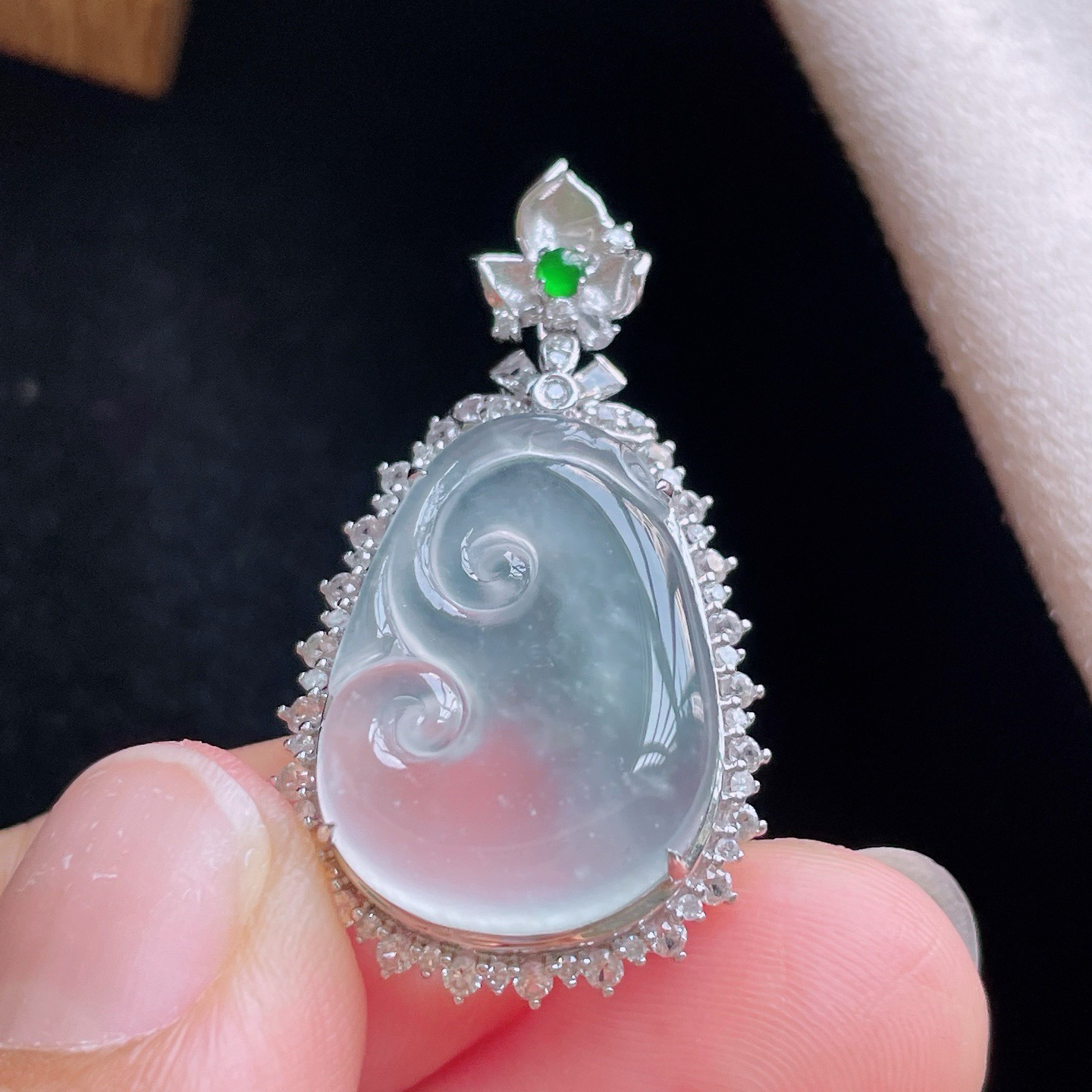 18K 冰种·如意

整35.1-19.8-8.8
裸20.9-15.2-3.5