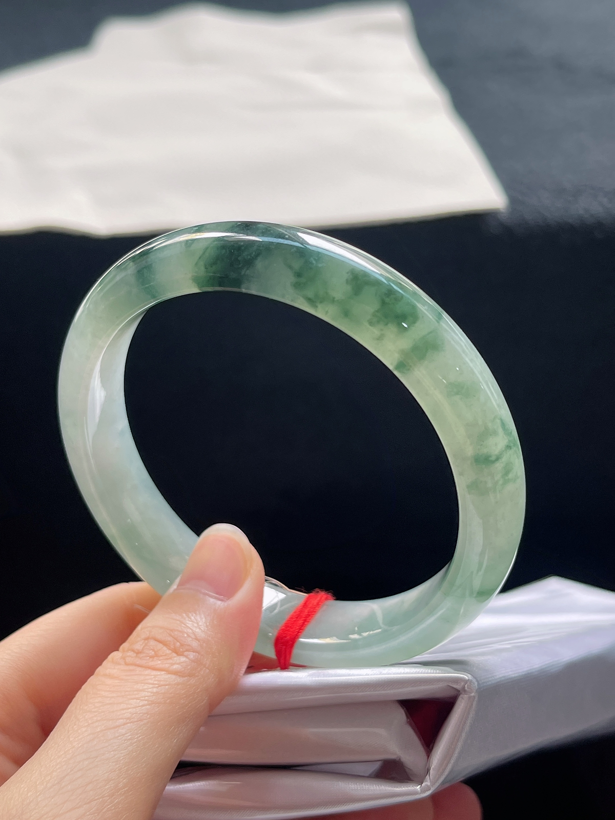 正圈57.6圈口，翡翠冰糯种绿色手镯