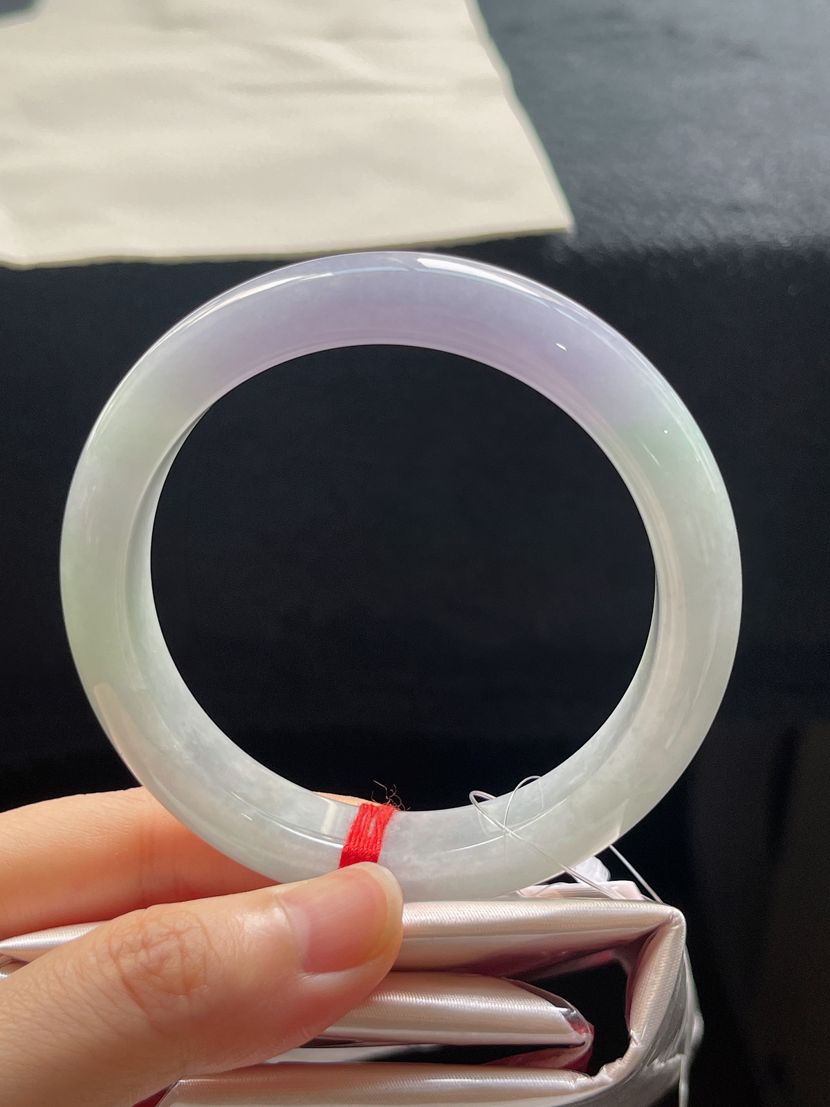 正圈57.5圈口，翡翠糯化种春带彩手镯