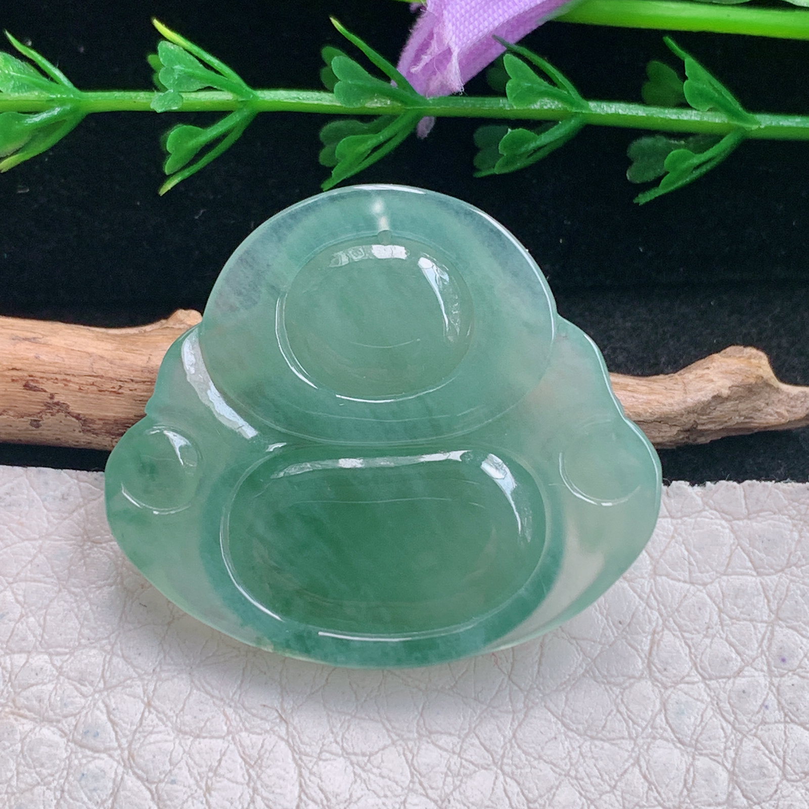 gp实拍29.6*33.9*6缅甸翡翠精雕冰油绿饱满佛公 开心佛玉吊坠