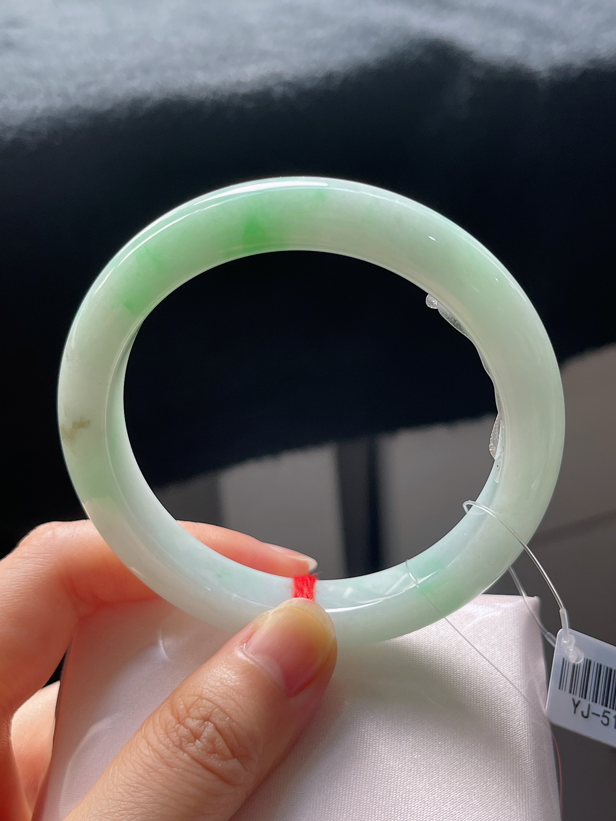 正圈56圈口，翡翠糯化种飘花手镯