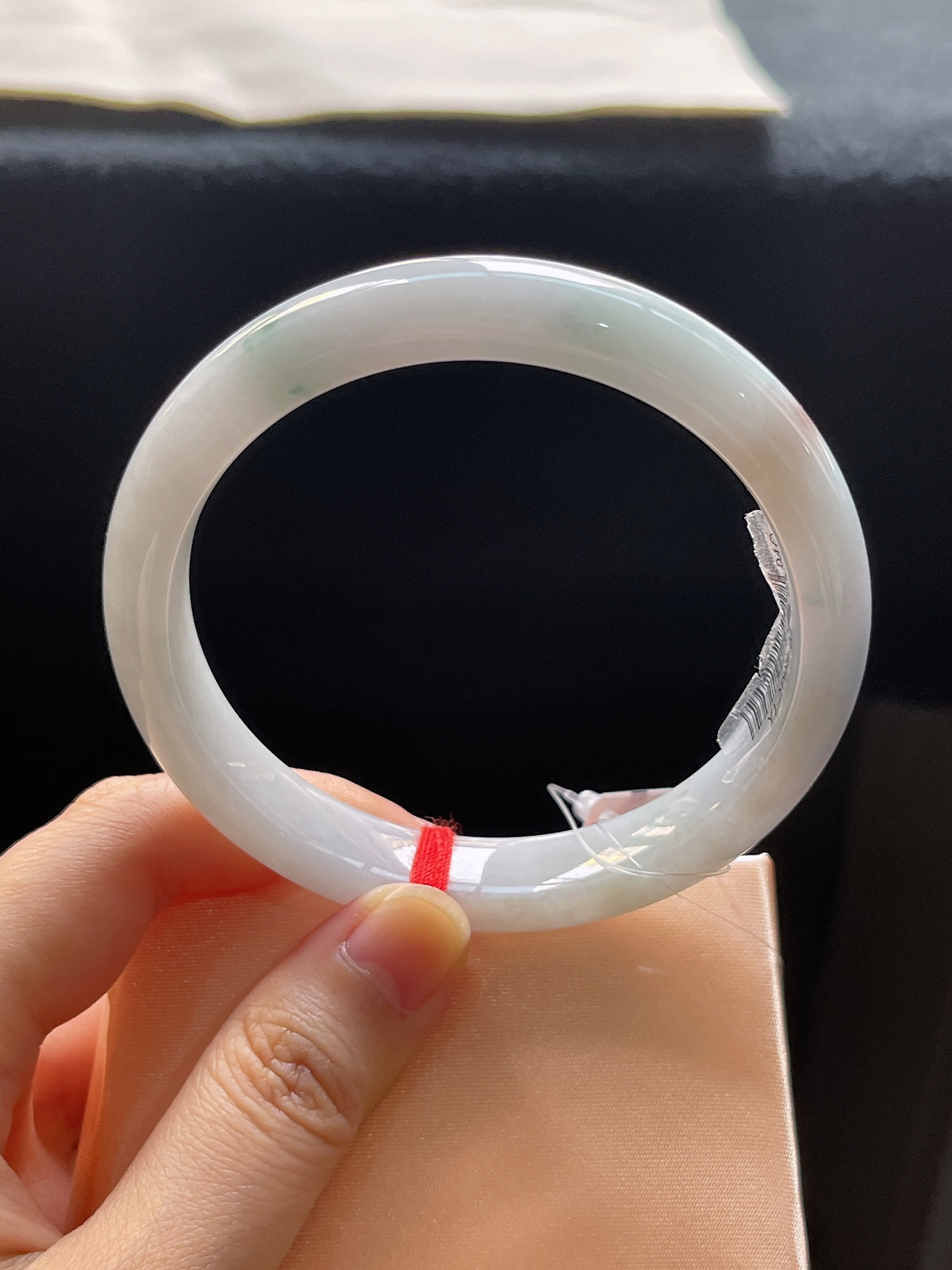 正圈60.8圈口，翡翠糯化种淡紫色手镯