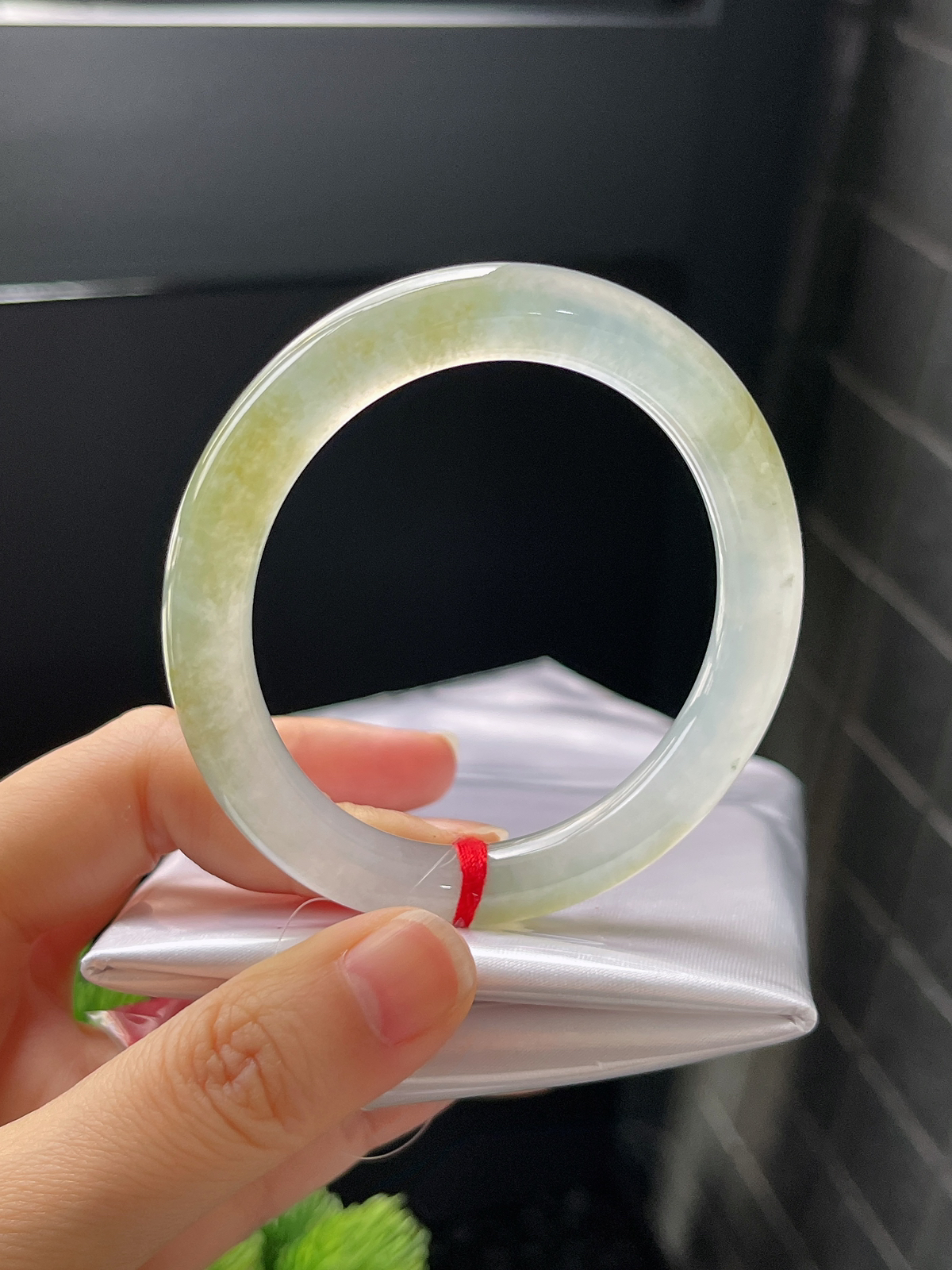 贵妃镯55圈口，翡翠冰种黄色手镯