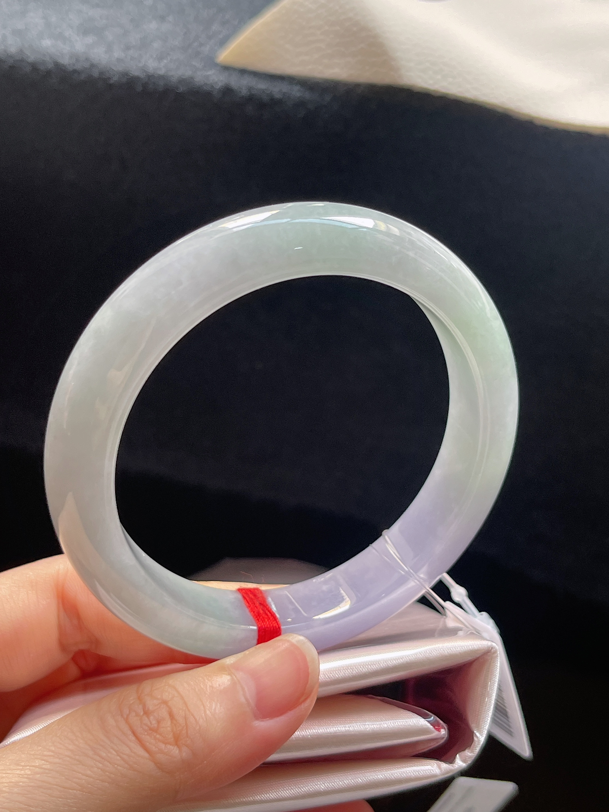 正圈57.5圈口，翡翠糯化种春带彩手镯