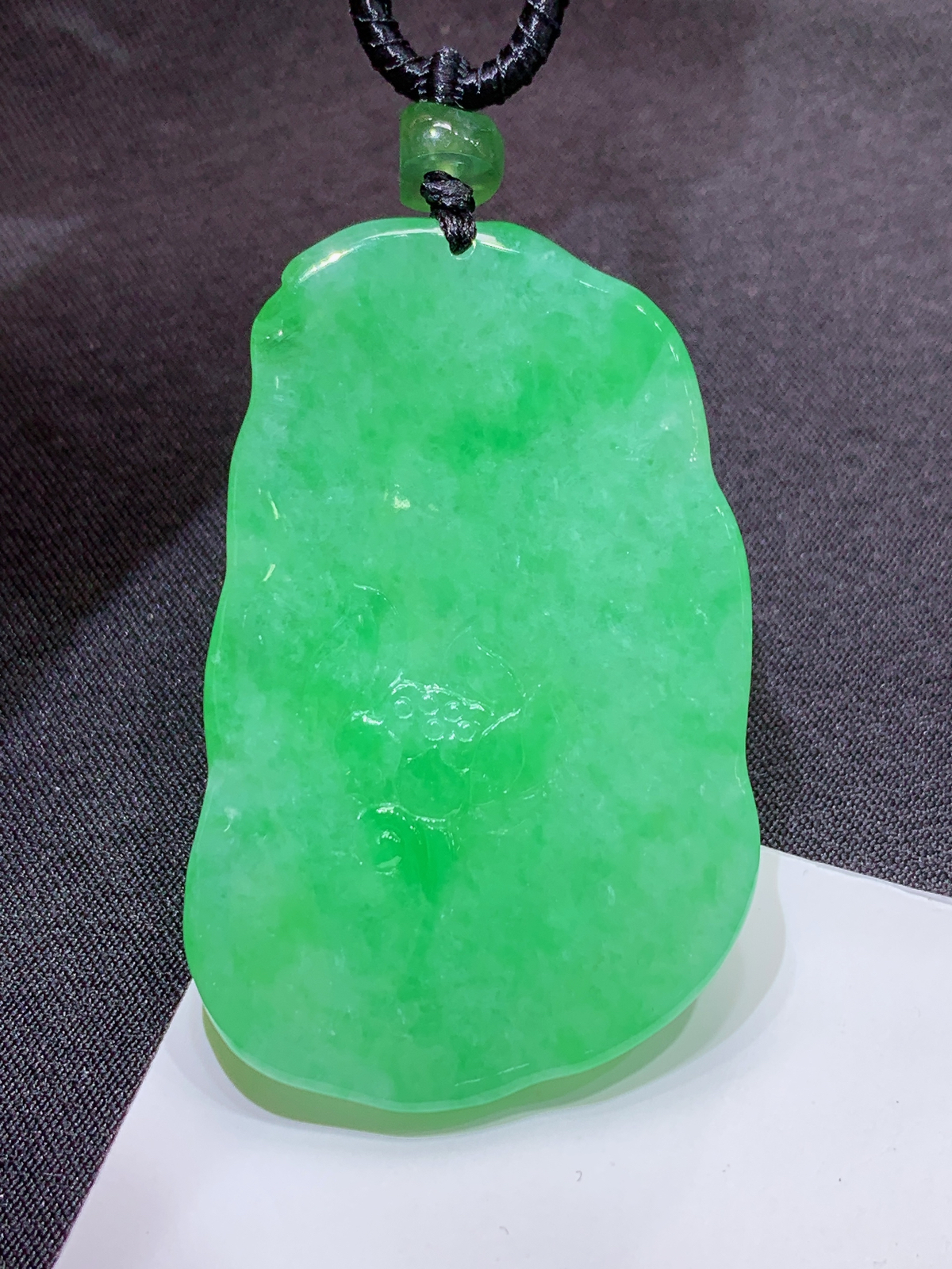 翠绿大日如来，冰润色阳，厚装种老，种水足，Zha 尺寸54.5*35.5*5.6